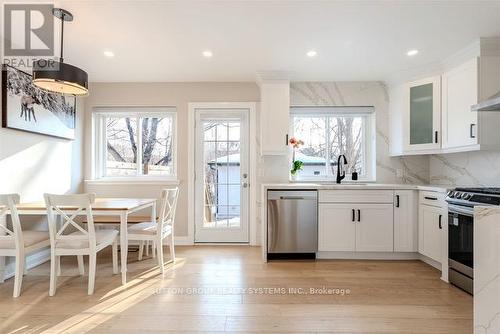 Eat-In-Kitchen - 2280 Wiseman Court, Mississauga, ON - Indoor