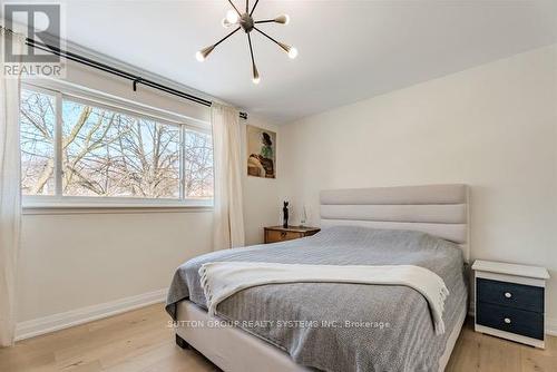 2nd Floor - Primary Bedroom - 2280 Wiseman Court, Mississauga, ON - Indoor Photo Showing Bedroom