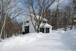 1575 Rue du Mont-Hibou  Sainte-Adèle, QC J8B 1X7