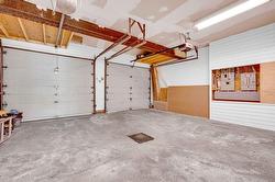 Garage - 