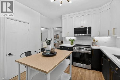 196 Paling Avenue, Hamilton, ON - Indoor Photo Showing Kitchen With Upgraded Kitchen