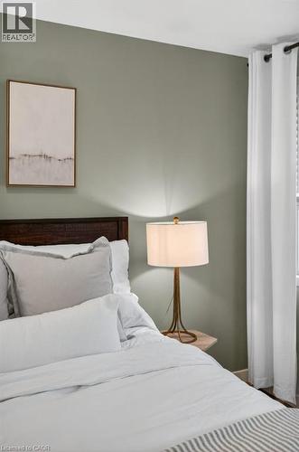 196 Paling Avenue, Hamilton, ON - Indoor Photo Showing Bedroom