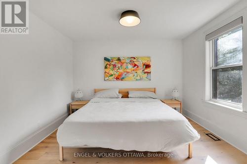 597 Maclaren Street, Ottawa, ON - Indoor Photo Showing Bedroom
