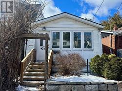 1138 WOODBINE AVENUE Toronto, ON M4C 4C8