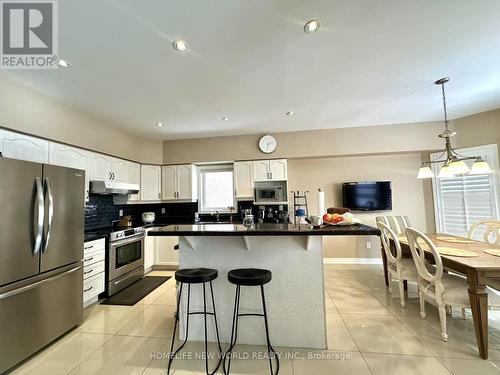 157 Farmstead Road, Richmond Hill, ON - Indoor Photo Showing Other Room