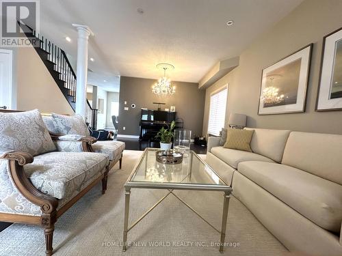 157 Farmstead Road, Richmond Hill, ON - Indoor Photo Showing Living Room