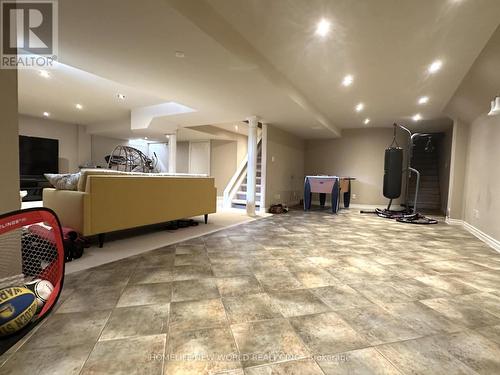 157 Farmstead Road, Richmond Hill, ON - Indoor