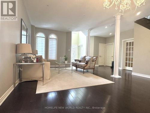 157 Farmstead Road, Richmond Hill, ON - Indoor