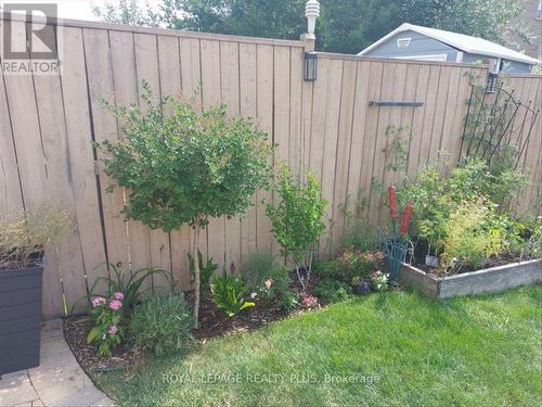 5300 Palmetto Place, Mississauga, ON - Outdoor