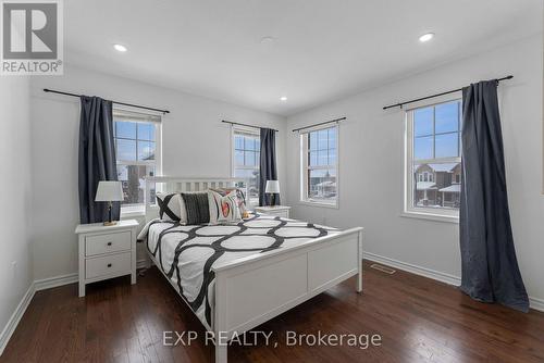 203 Grovehill Crescent, Kitchener, ON - Indoor Photo Showing Bedroom