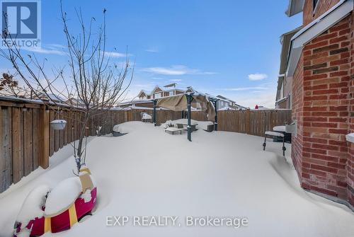 203 Grovehill Crescent, Kitchener, ON - Outdoor