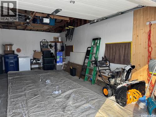 1003 11Th Street, Humboldt, SK - Indoor Photo Showing Garage