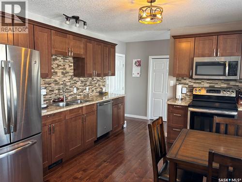 1003 11Th Street, Humboldt, SK - Indoor Photo Showing Kitchen With Stainless Steel Kitchen With Double Sink
