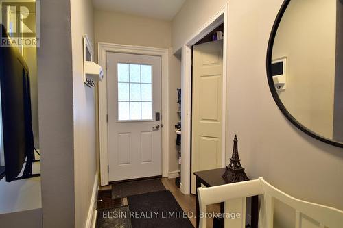 57 Scott Street, St. Thomas, ON - Indoor Photo Showing Other Room