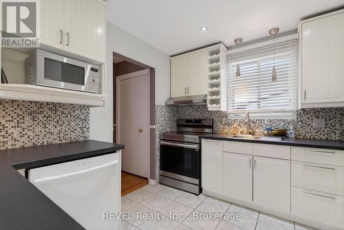Upper - 6166 Wildrose Crescent, Niagara Falls (Oldfield), ON - Indoor Photo Showing Kitchen