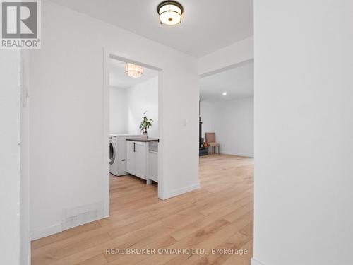 24 Keefer Road, Thorold (Confederation Heights), ON - Indoor