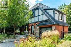 3 OAKWOOD Place  Hamilton, ON L8S 4C9