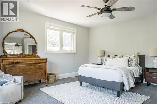 3 Oakwood Place, Hamilton, ON - Indoor Photo Showing Bedroom