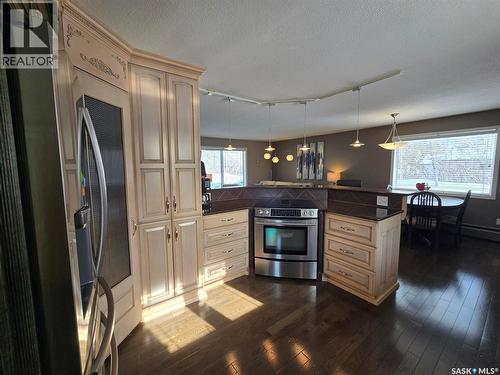 503 Edmonton Street, Broadview, SK - Indoor Photo Showing Kitchen
