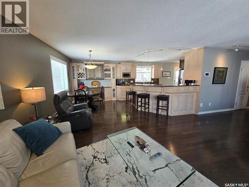 503 Edmonton Street, Broadview, SK - Indoor Photo Showing Living Room