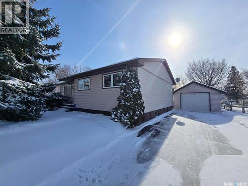 503 Edmonton Street, Broadview, SK - Outdoor