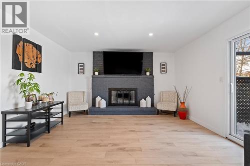 24 Keefer Road, Thorold, ON - Indoor With Fireplace