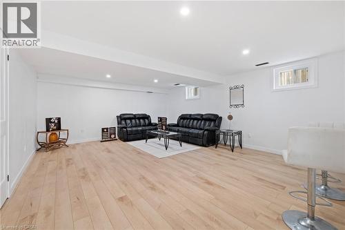 24 Keefer Road, Thorold, ON - Indoor