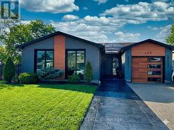 475 KAREN PARK CRESCENT  Mississauga, ON L5A 3E1