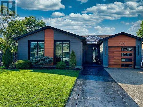 475 KAREN PARK CRESCENT  Mississauga, ON L5A 3E1