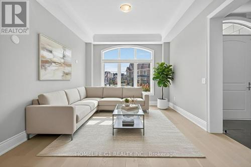 70 Appleyard Avenue, Vaughan, ON - Indoor Photo Showing Living Room