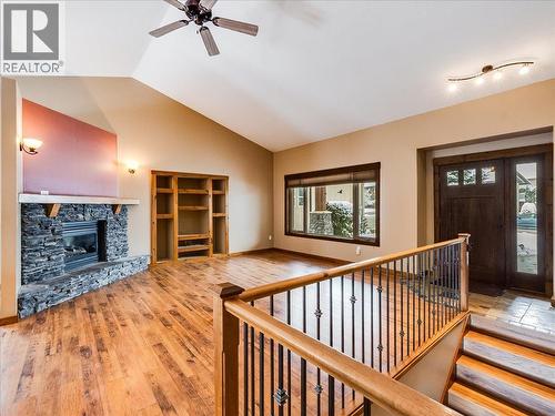 1532 Emerald Crescent, Castlegar, BC - Indoor With Fireplace