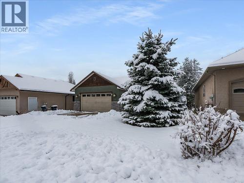 1532 Emerald Crescent, Castlegar, BC - Outdoor