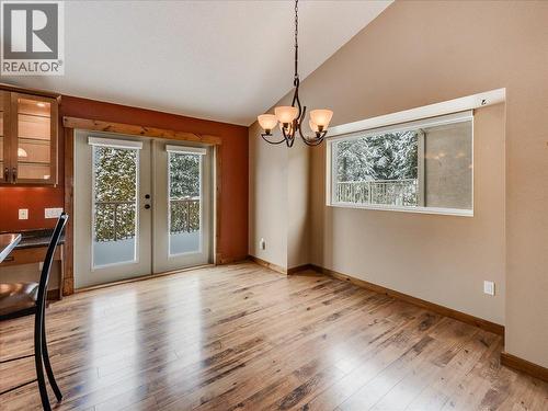 1532 Emerald Crescent, Castlegar, BC - Indoor Photo Showing Other Room