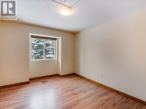 1532 Emerald Crescent, Castlegar, BC - Indoor Photo Showing Other Room