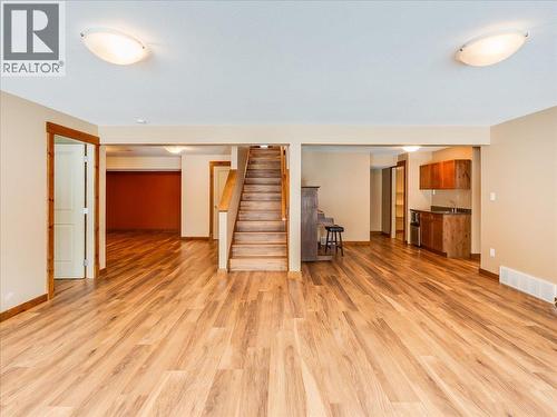 1532 Emerald Crescent, Castlegar, BC - Indoor Photo Showing Other Room