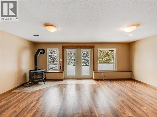 1532 Emerald Crescent, Castlegar, BC - Indoor