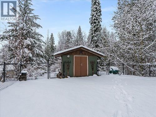 1532 Emerald Crescent, Castlegar, BC - Outdoor