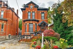 7 HOMEWOOD Avenue  Hamilton, ON L8P 2M1