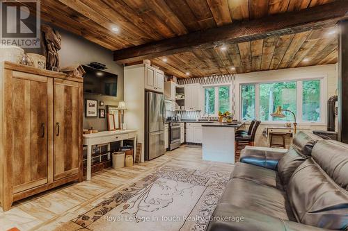 Living area of apartment unit - 440 Concession Rd 16 Concession E, Tiny, ON - Indoor