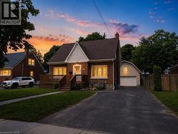 76 BRENTWOOD Avenue  Kitchener, ON N2H 2C8
