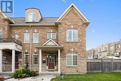 118 MARY CHAPMAN BOULEVARD  Toronto, ON M9M 0B3