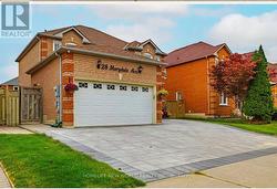 28 MARYDALE AVENUE  Markham, ON L3S 3N4