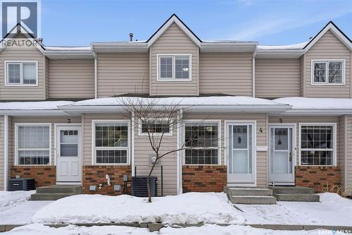 4 102 Willow STREET  Saskatoon, SK S7J 0C2