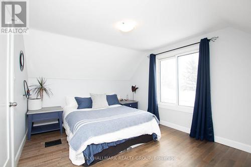 929 Merivale Road, Ottawa, ON - Indoor Photo Showing Bedroom