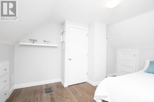 929 Merivale Road, Ottawa, ON - Indoor Photo Showing Bedroom