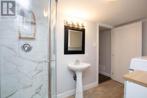929 Merivale Road, Ottawa, ON - Indoor Photo Showing Bathroom