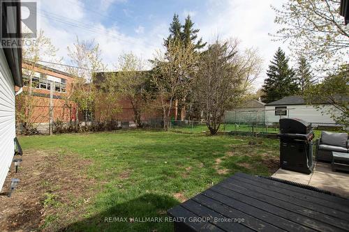 929 Merivale Road, Ottawa, ON - Outdoor