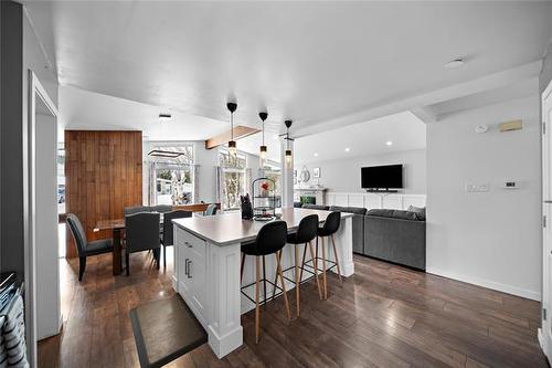 87 Leeds Ave, Winnipeg, MB 