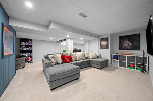 87 Leeds Ave, Winnipeg, MB 