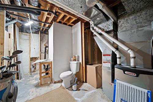 87 Leeds Ave, Winnipeg, MB 